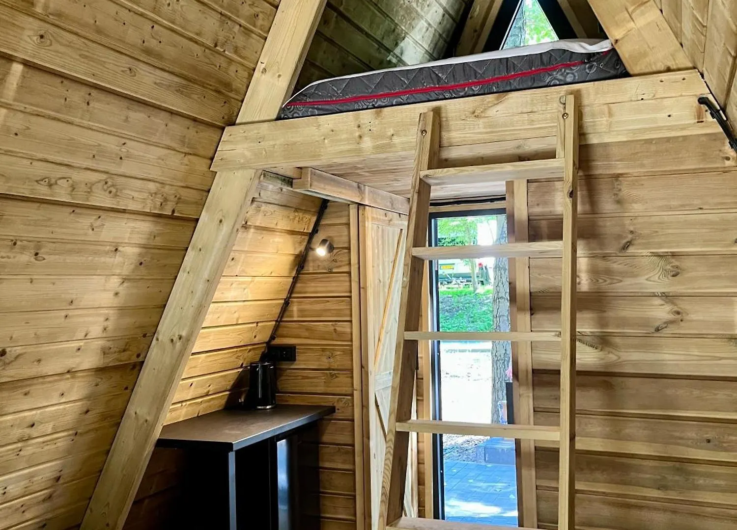 Metropolis Campglamping Hotel Sopot Campsite